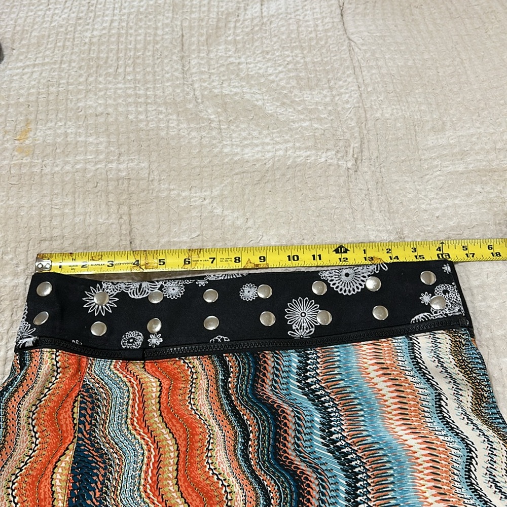 Colorful Wrap Skirt with Pocket - Picture 4 of 4